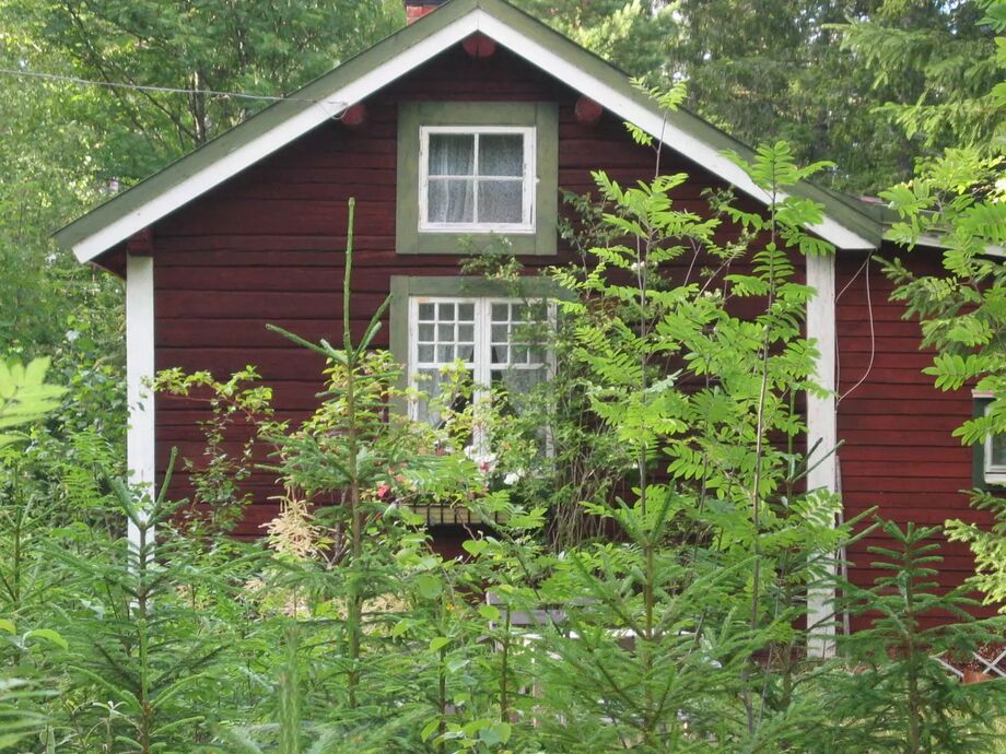 Gavel på faluröd stuga - Sverige - Miamadam - Reseguiden