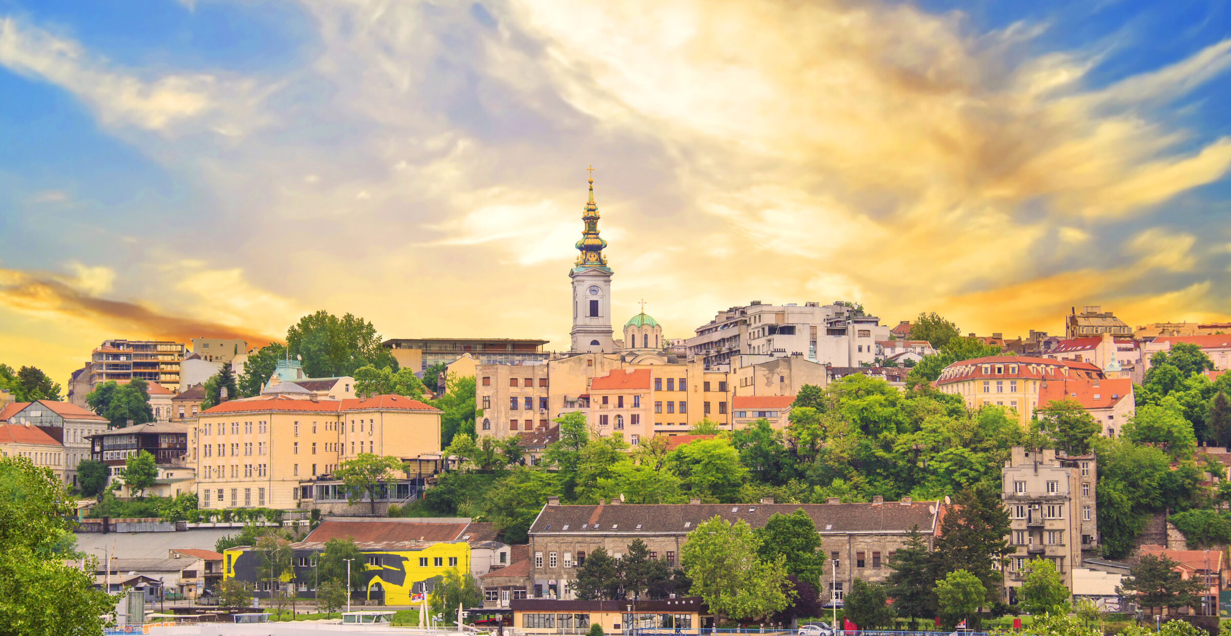 Finn leiebil i Serbia