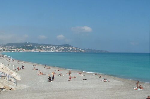 den underbara stranden i Nice