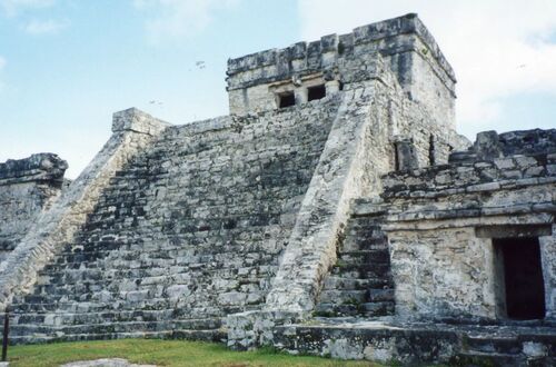 El Castillo.